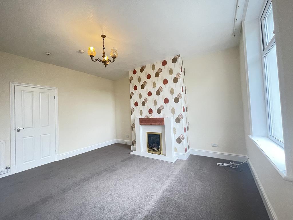 2 bedroom mid terrace house SSTC in Barnoldswick - Lounge